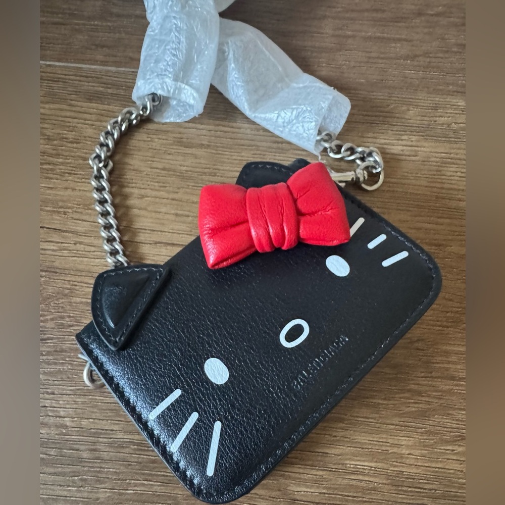 BALENCIAGA-AUTHENTIC (NWT) Hello Kitty Black Leather Mini Wallet on a Chain - Picture 14 of 17
